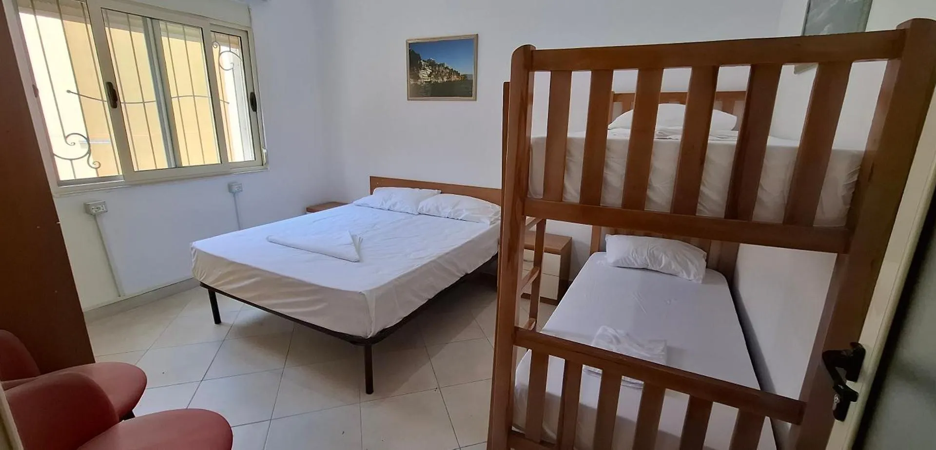 ホステル Treracat Apartment Vlorë